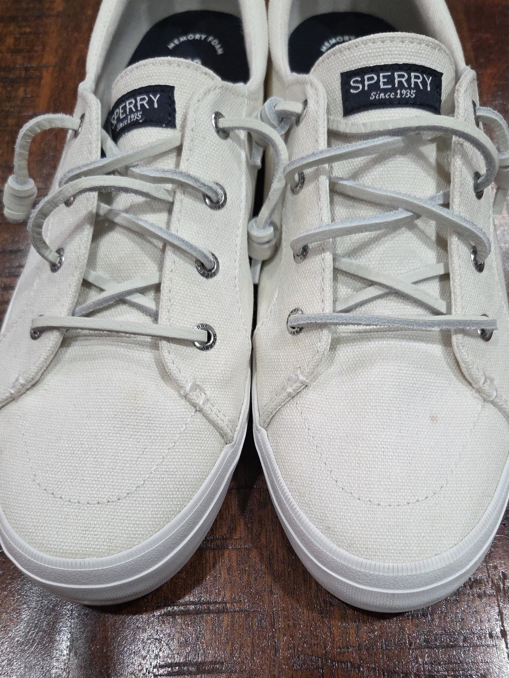 Sperry Sneakers Size 10 - Picture 3 of 7